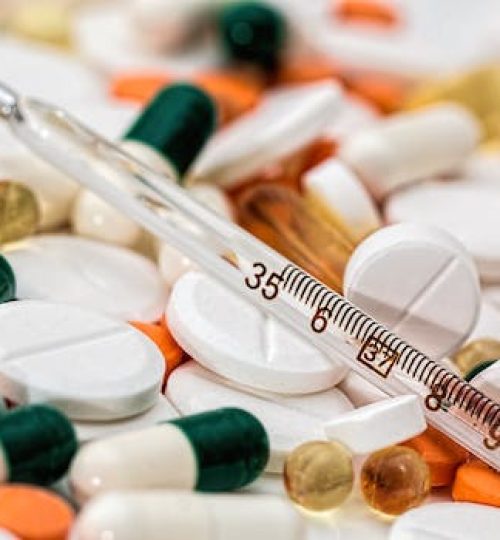 thermometer-headache-pain-pills-139398
